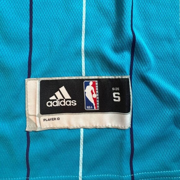 NWT Adidas Anthony Davis New Orleans Hornets #23 Jersey Blue Yellow Men's Size S - Picture 10 of 14